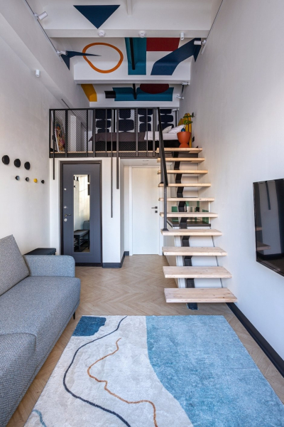 Мини-квартира 27 м² в духе авангардного искусства