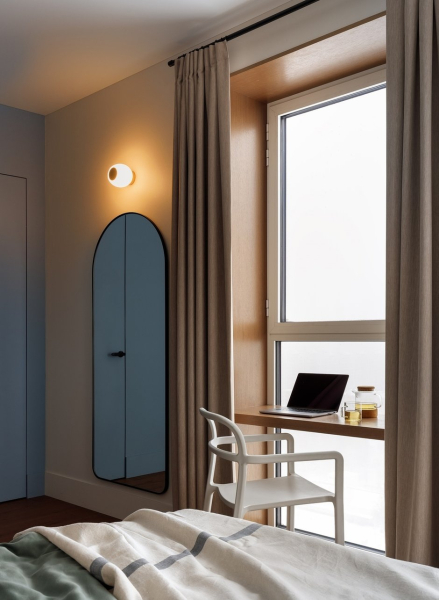 Квартира 70 м² с панорамными окнами для семьи врачей