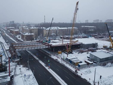 В Смольном показали кадры строительства Большого Смоленского моста через Неву